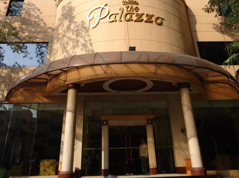 The Palazzo Hotel Bangkok Exteriör bild
